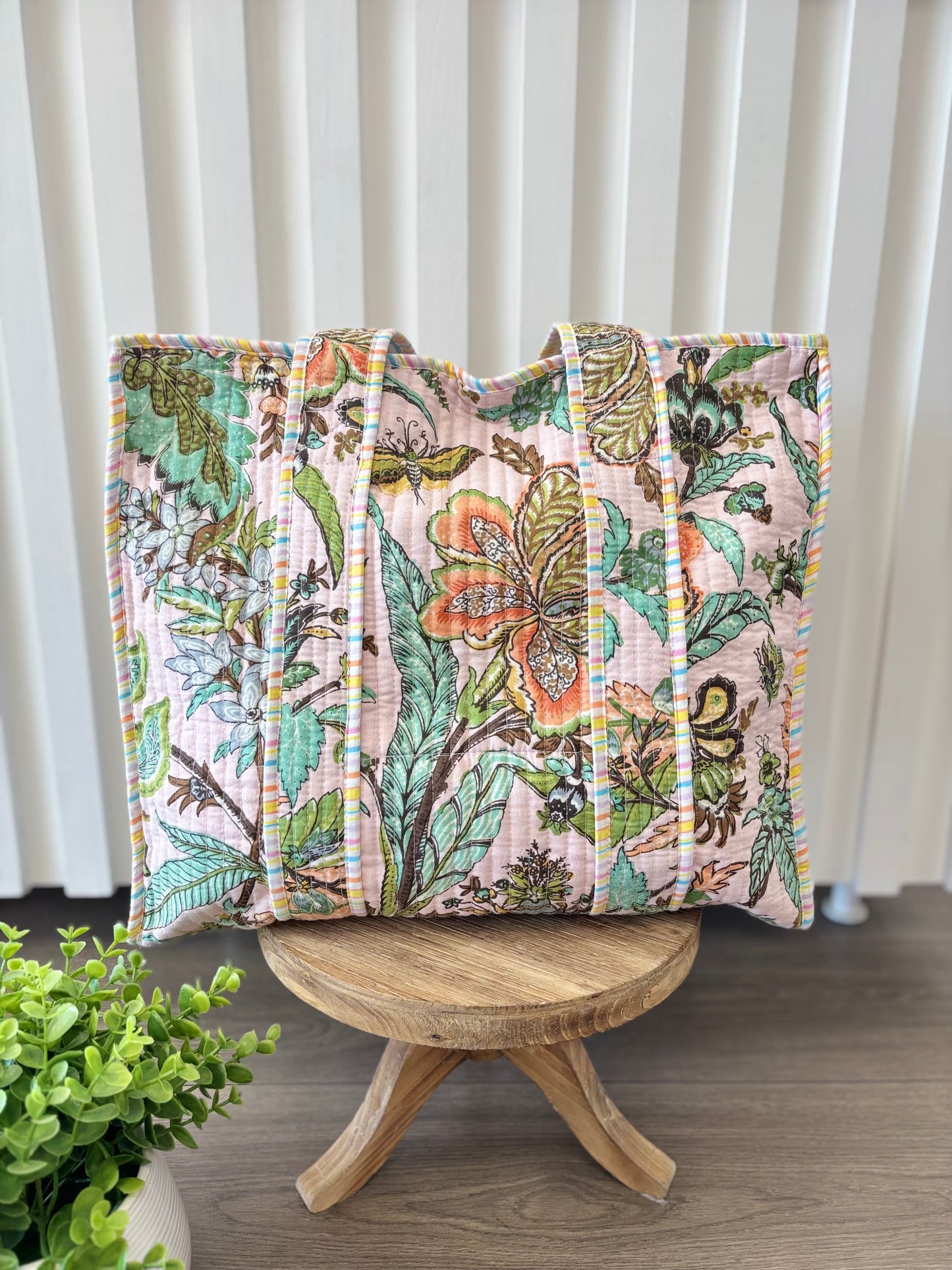 quilted bag in tropical print