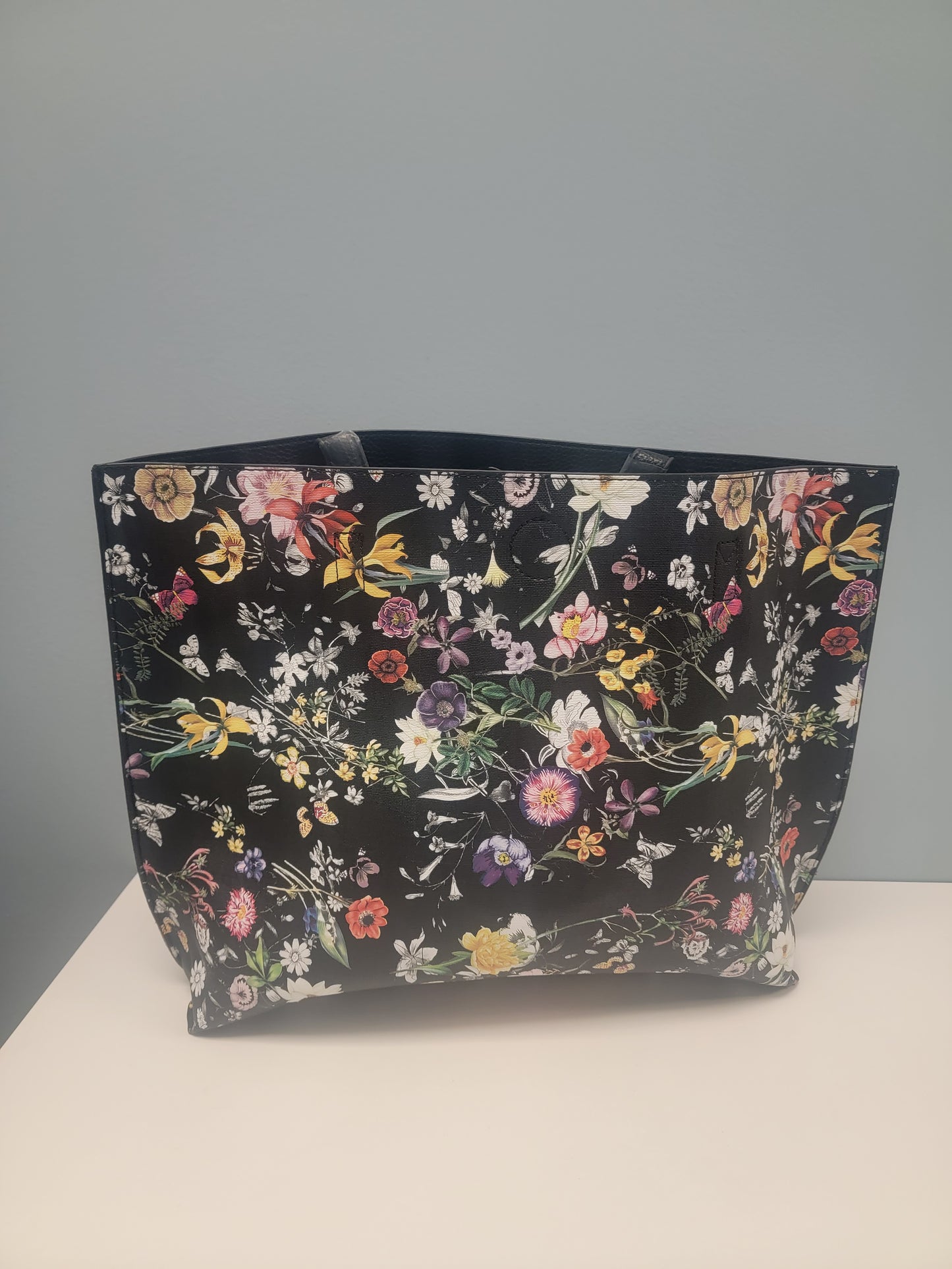 Reversable Tote Black