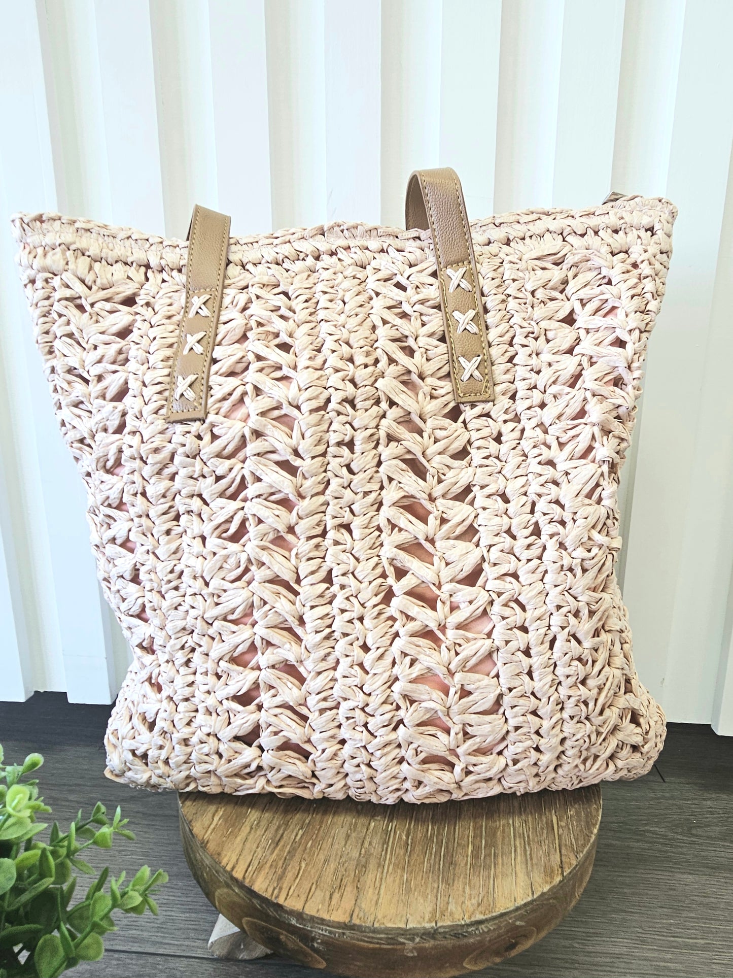 Straw Tote-Pink