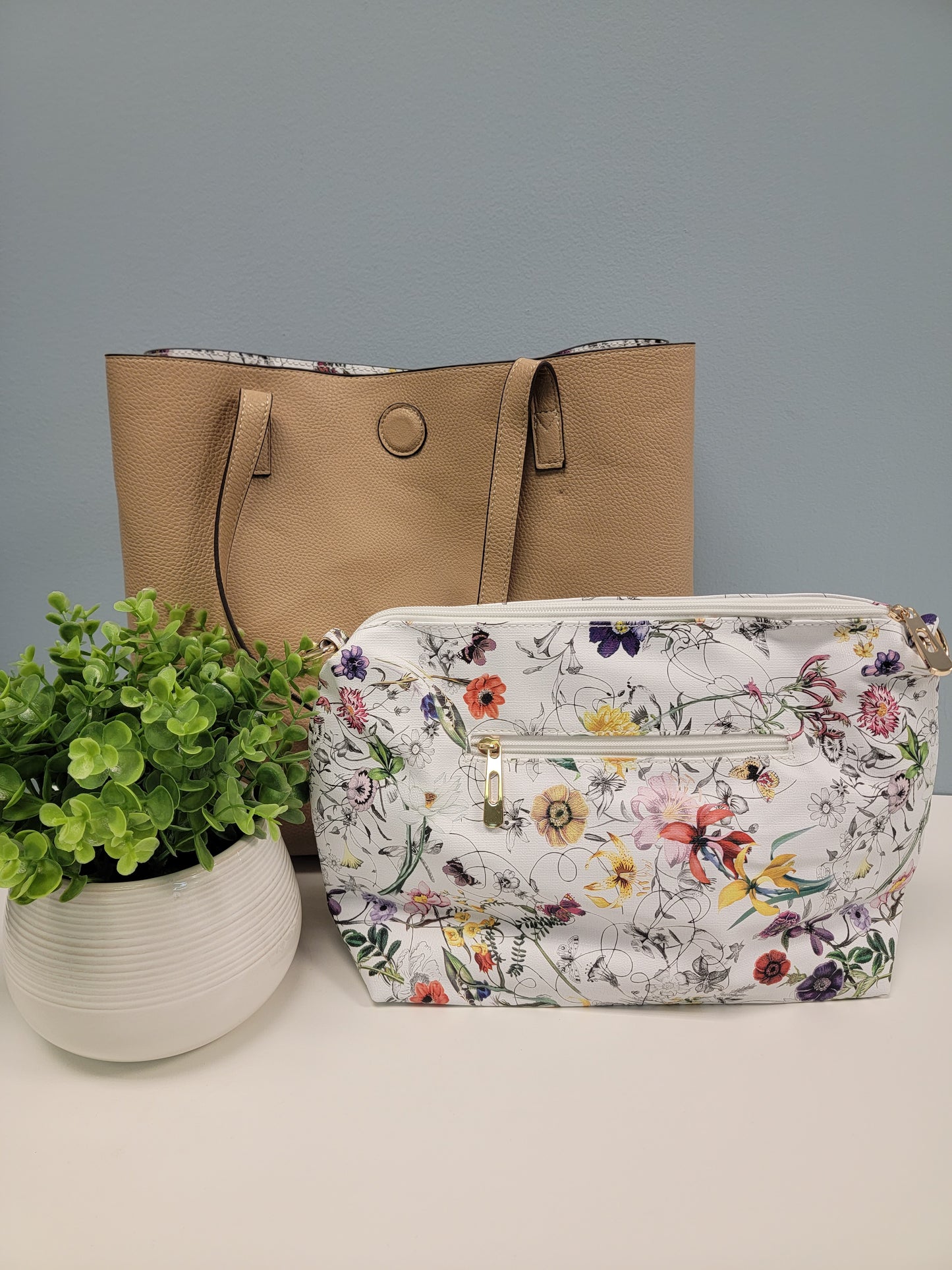 Reversable Tote White/Tan